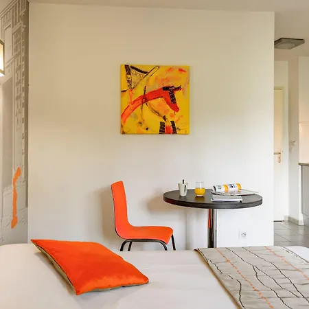 Lagrange Millenaire 3*